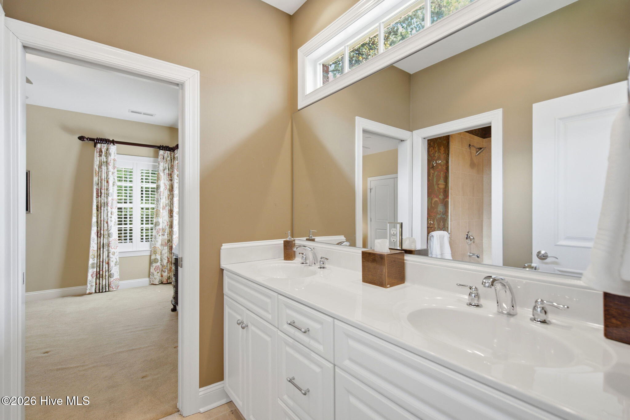 Welcome to 2118 Bay Colony Lane, an elegant 1.5-story brick veneer hom – image 33