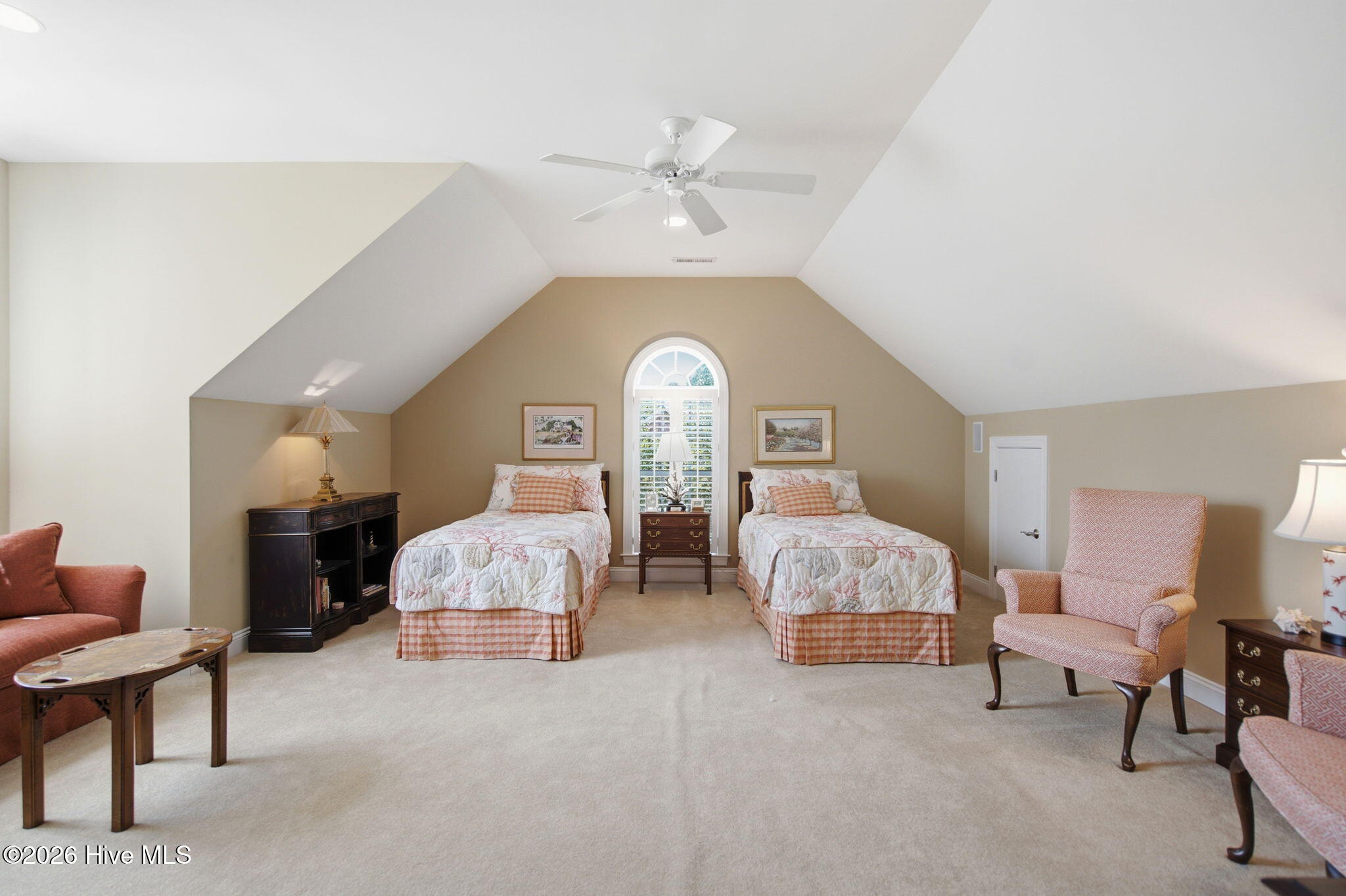 Welcome to 2118 Bay Colony Lane, an elegant 1.5-story brick veneer hom – image 36