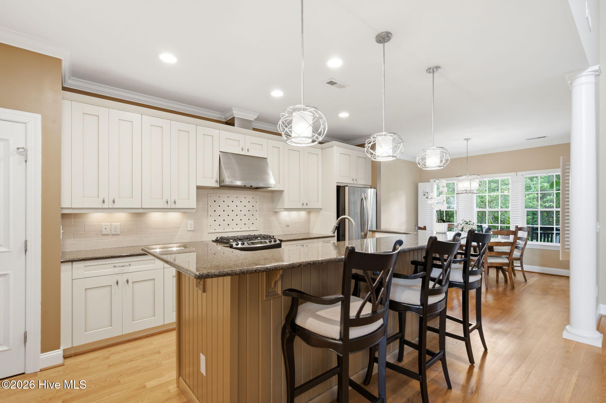 Welcome to 2118 Bay Colony Lane, an elegant 1.5-story brick veneer hom – image 8