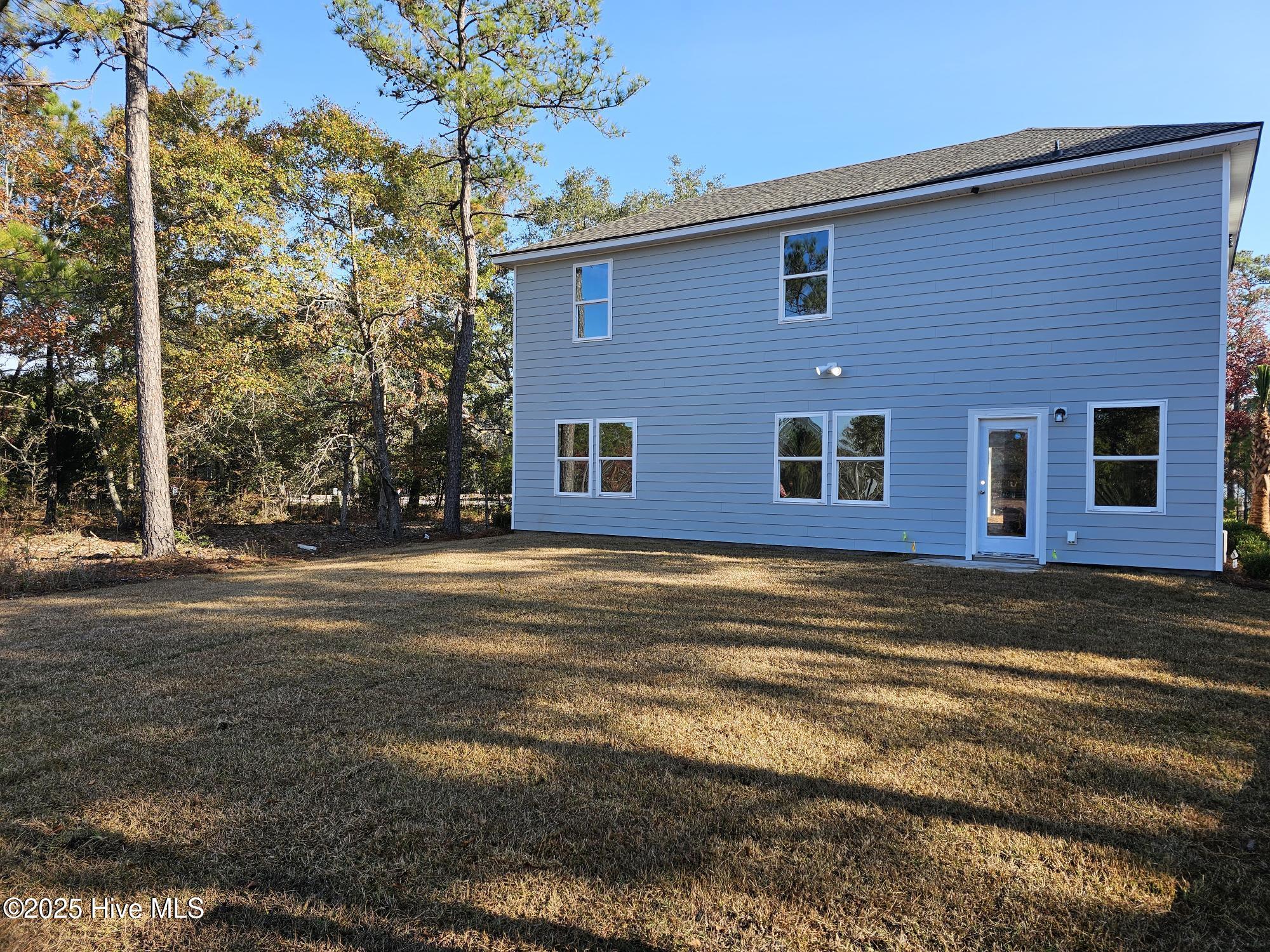 545 Glitter Bay Loop