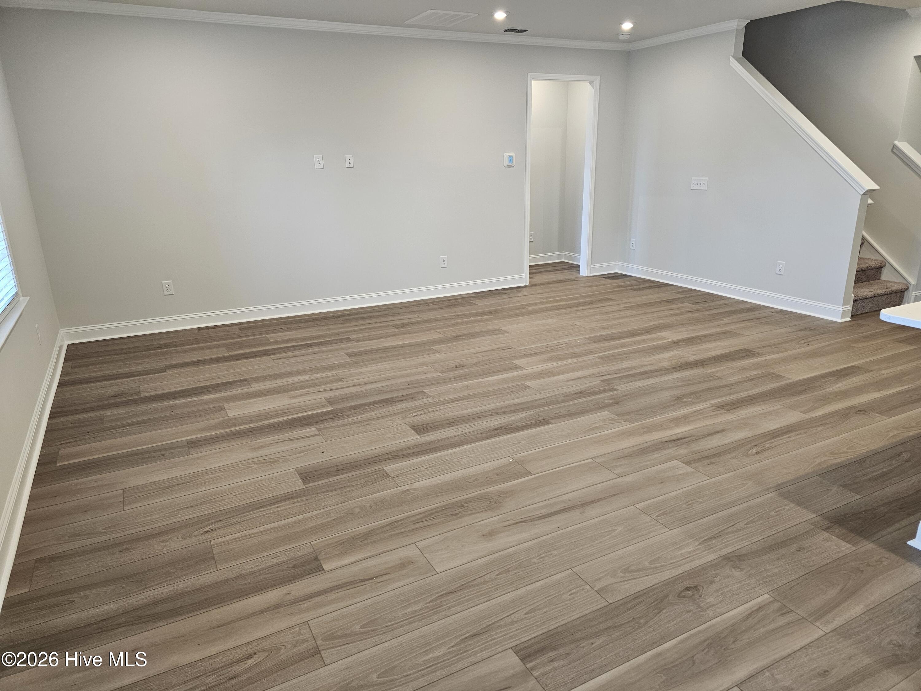 545 Glitter Bay Loop