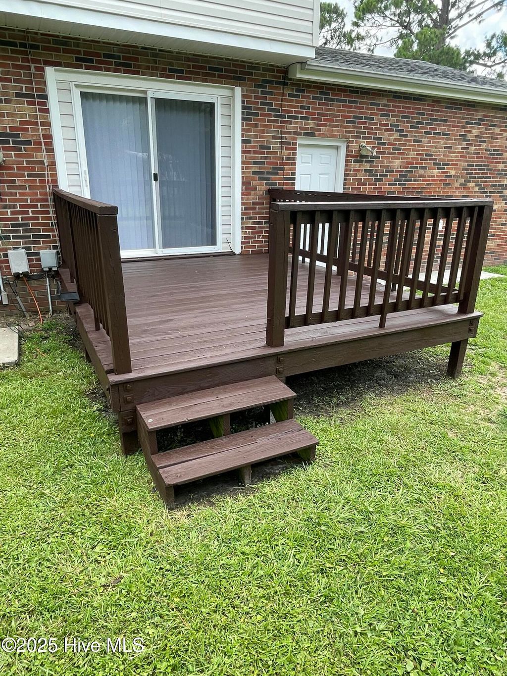 Photo of 600 Oakwood Avenue, Jacksonville, NC 28546 (MLS # 100517346)