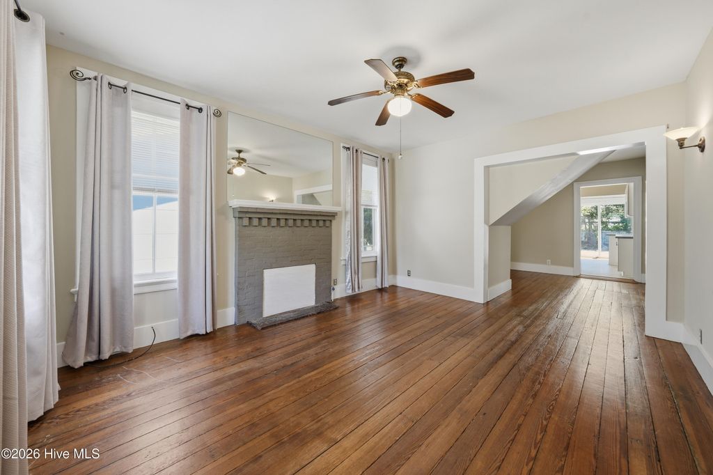 Photo of 2055 Washington Street, Wilmington, NC 28401 (MLS # 100580447)