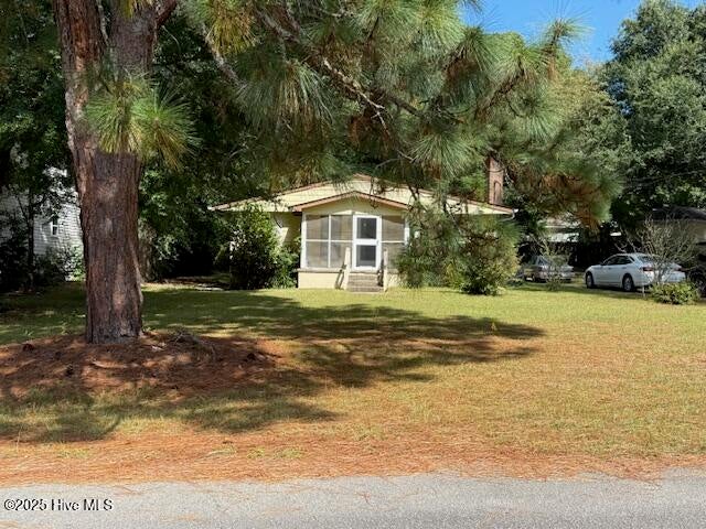 Photo of 435 W Connecticut Avenue, Southern Pines, NC 28387 (MLS # 100613095)