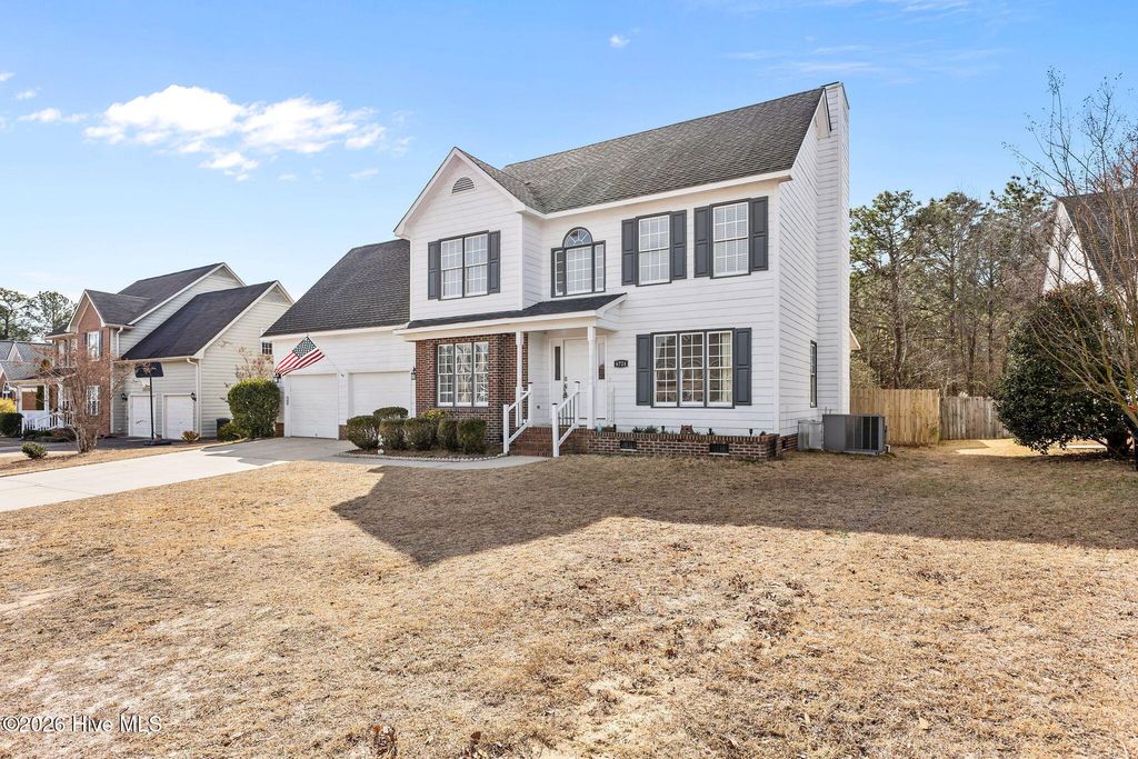 Photo of 6724 Jacobs Creek Circle, Fayetteville, NC 28306 (MLS # 100555258)