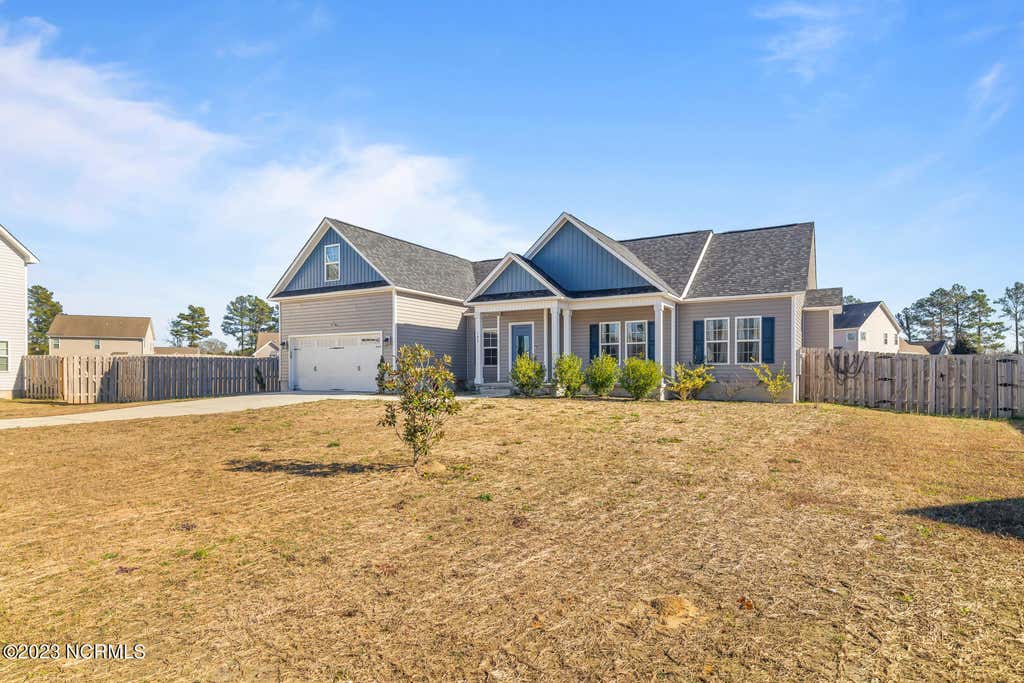 Photo of 122 Pembury Way, Richlands, NC 28574 (MLS # 100582378)