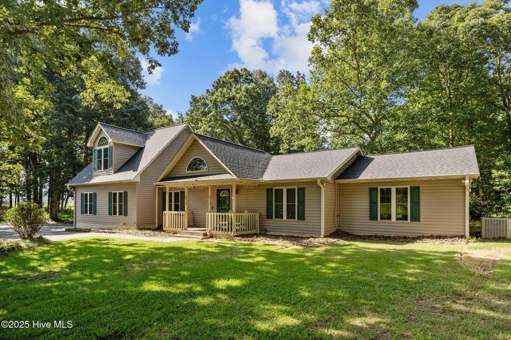 Photo of 2554 Doc Loftin Road, Ayden, NC 28513 (MLS # 100557292)