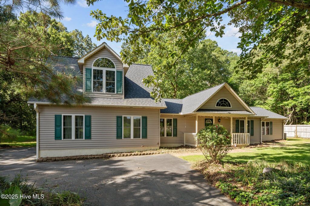 Photo of 2554 Doc Loftin Road, Ayden, NC 28513 (MLS # 100557292)
