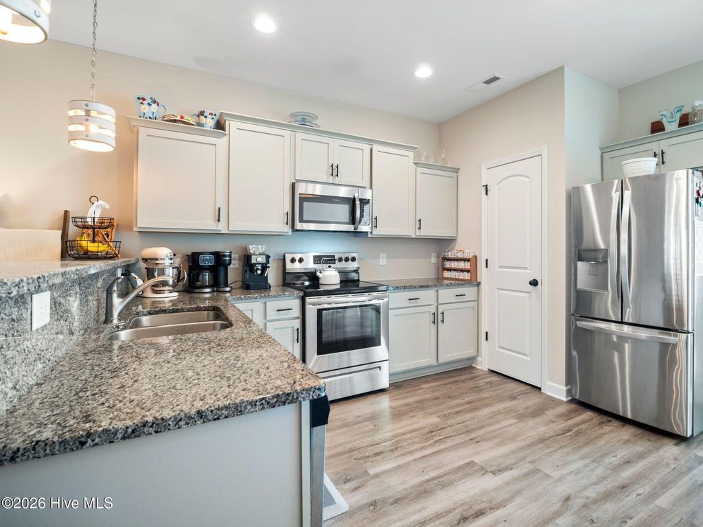 Photo of 16 Outrigger Drive, Swansboro, NC 28584 (MLS # 100569954)