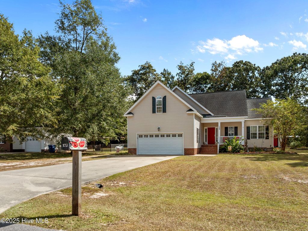 Photo of 122 Pirate Cove Road, Washington, NC 27889 (MLS # 100535631)