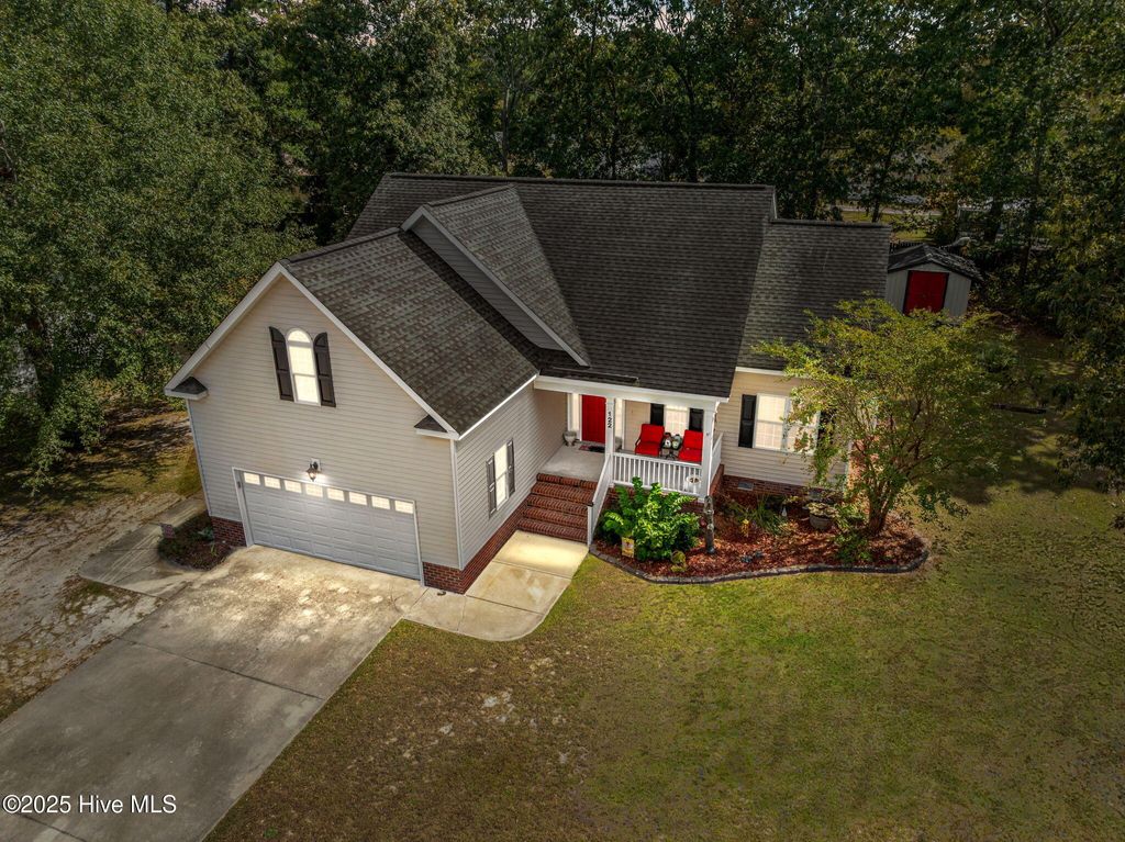 Photo of 122 Pirate Cove Road, Washington, NC 27889 (MLS # 100535631)