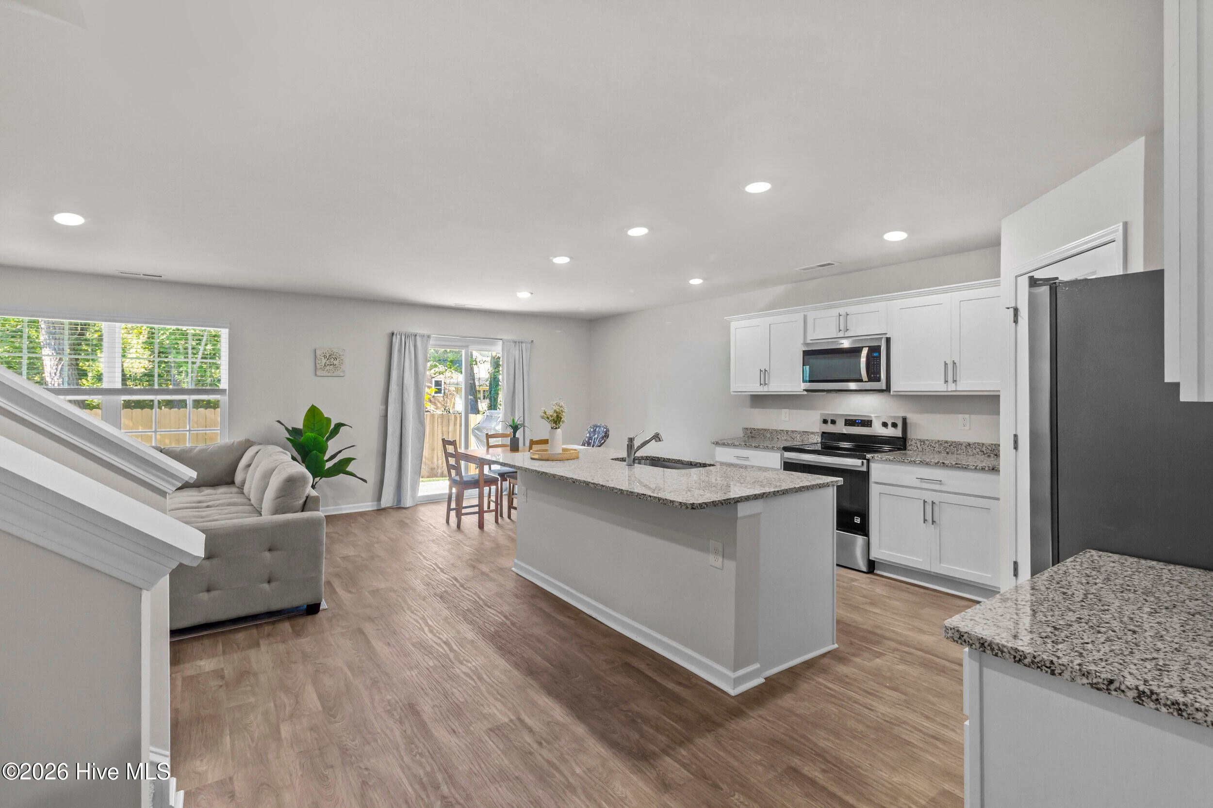 4019 Emerald View