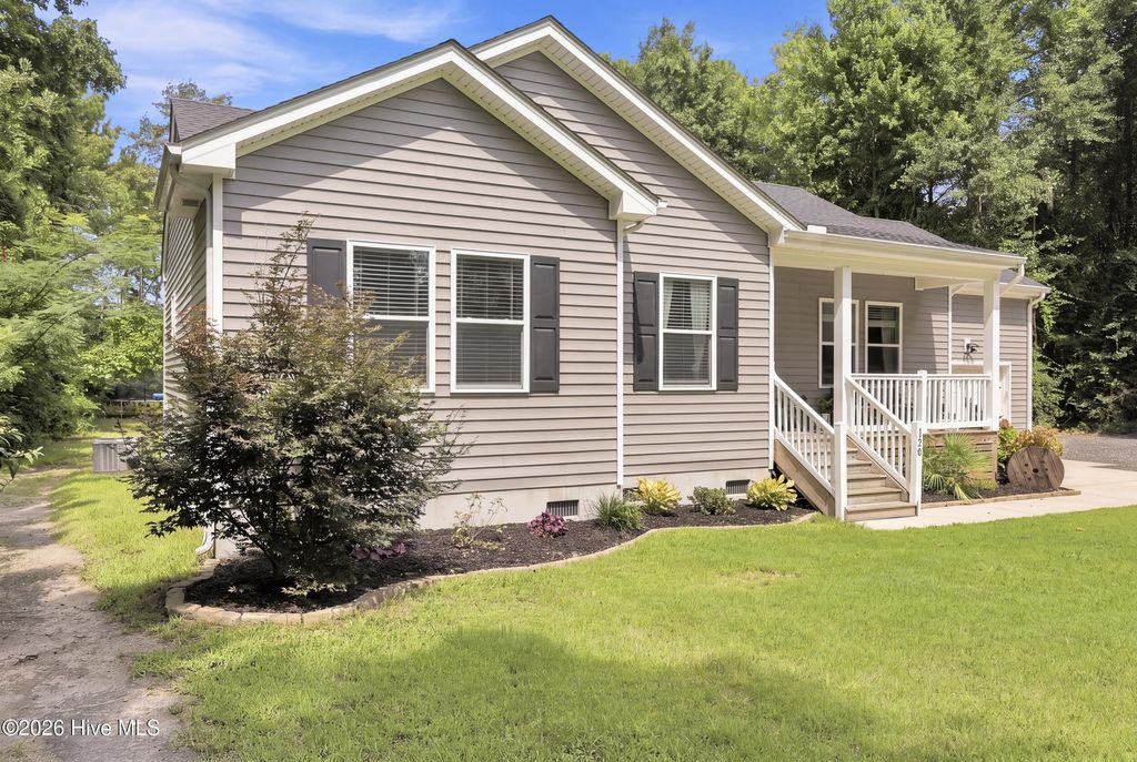 Photo of 120 S Currituck Road, Currituck, NC 27929 (MLS # 100590751)
