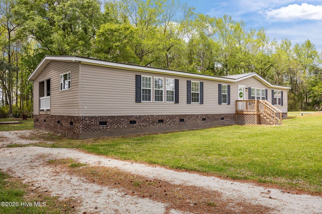 Photo of 7033 Gum Branch Road, Richlands, NC 28574 (MLS # 100566211)
