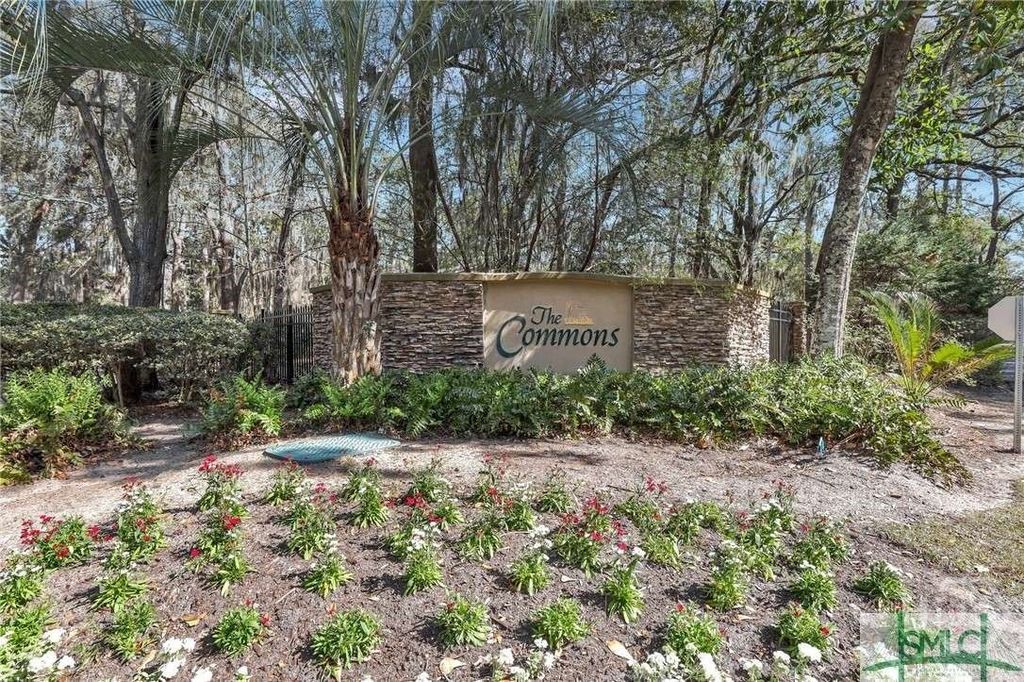 Photo of 401 N Cromwell Road #F5, Savannah, GA 31410 (MLS # SA348960)