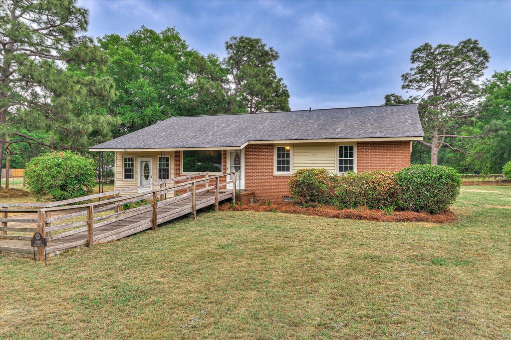 Photo of 1086 Horseshoe Road, Augusta, GA 30906 (MLS # 555204)