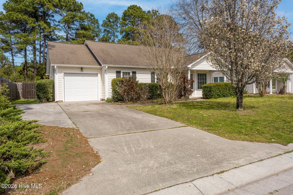 Photo of 813 Brewster Lane, Wilmington, NC 28412 (MLS # 100571478)