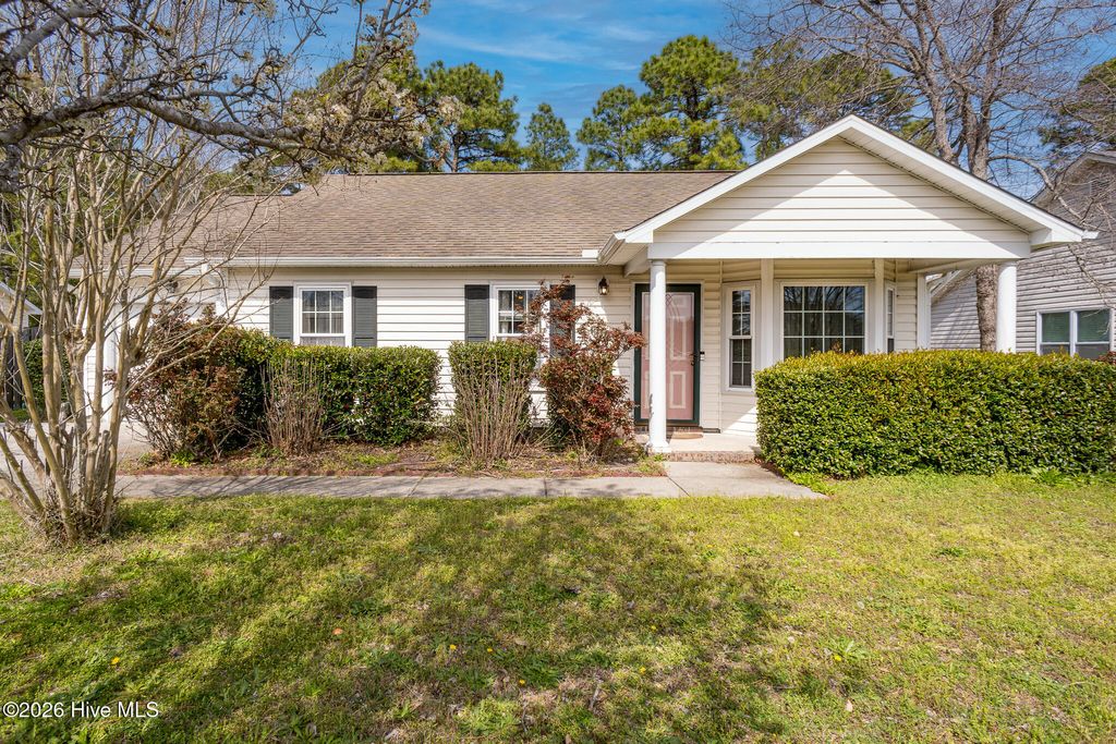 Photo of 813 Brewster Lane, Wilmington, NC 28412 (MLS # 100571478)