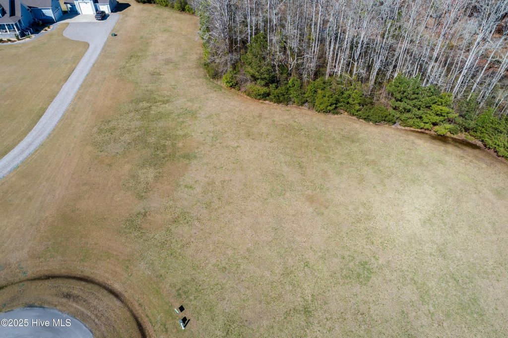 Photo of 39 Sr 1767 Off Lane, Pinetown, NC 27865 (MLS # 100443017)