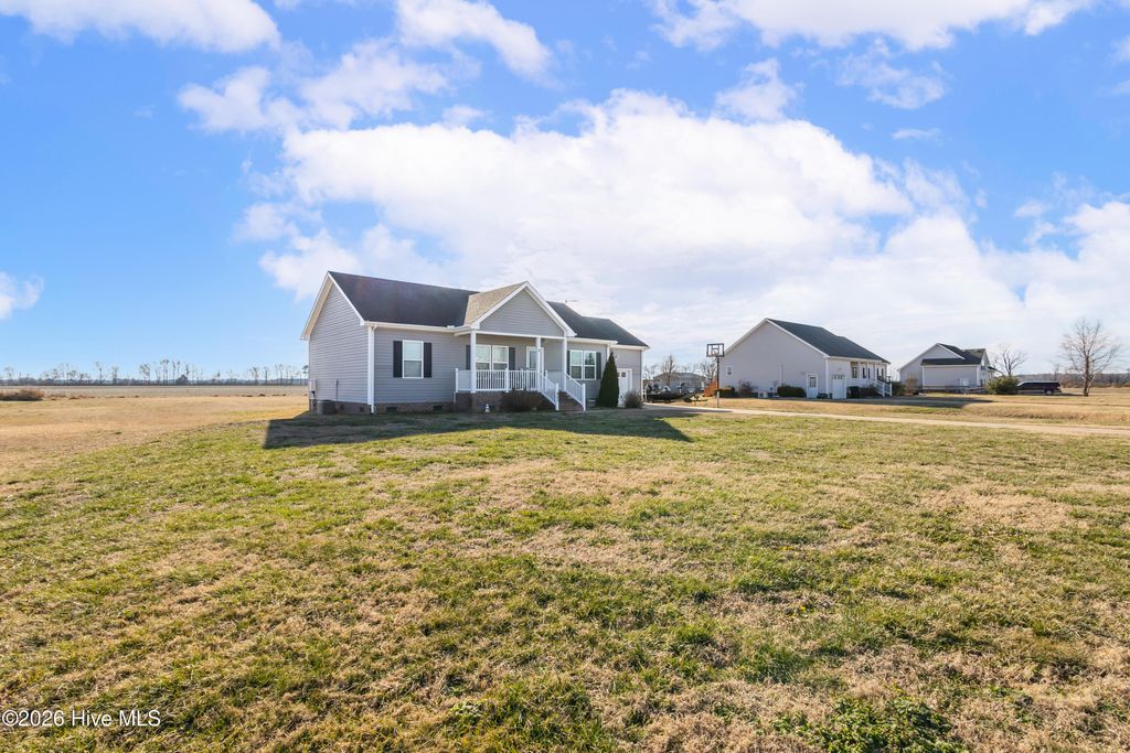 Photo of 462 Cooper Garrett Road, Moyock, NC 27958 (MLS # 100551266)