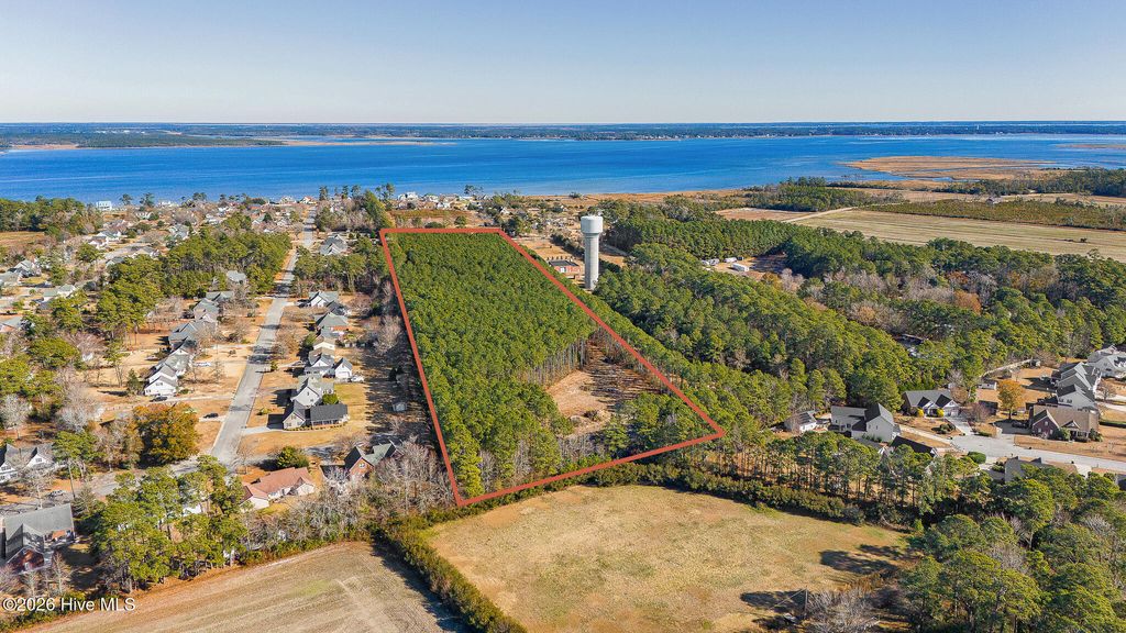Photo of 1555 Country Club Road, Morehead City, NC 28557 (MLS # 100554118)