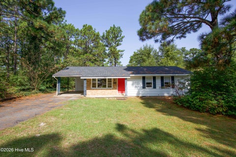 Photo of 700 S Hardin Street, Southern Pines, NC 28387 (MLS # 100586585)