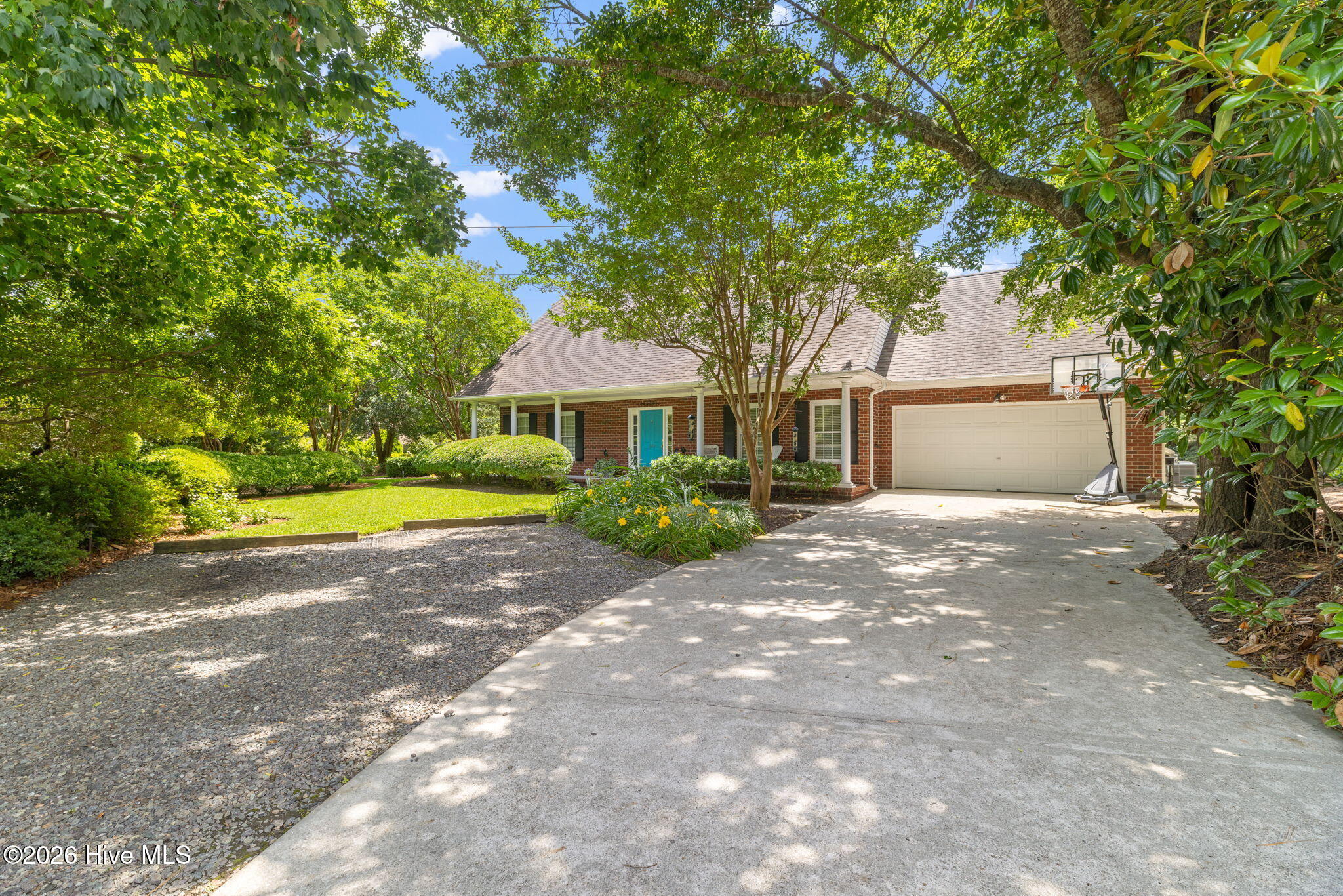 200 Greenwich Lane