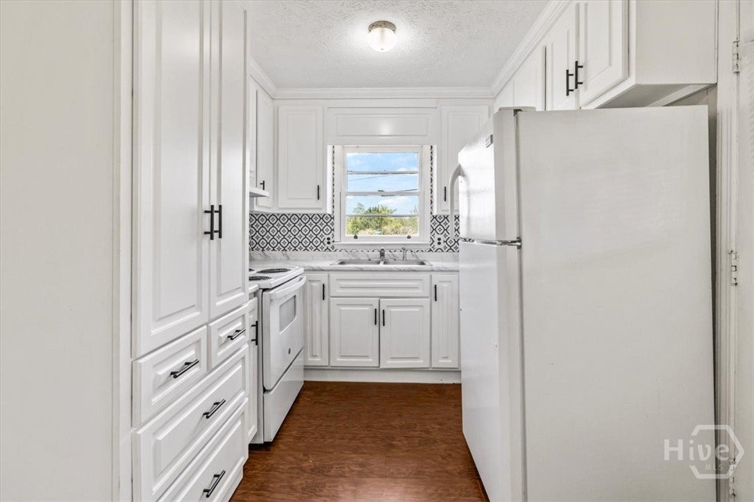 155 Rainbow Ridge Road