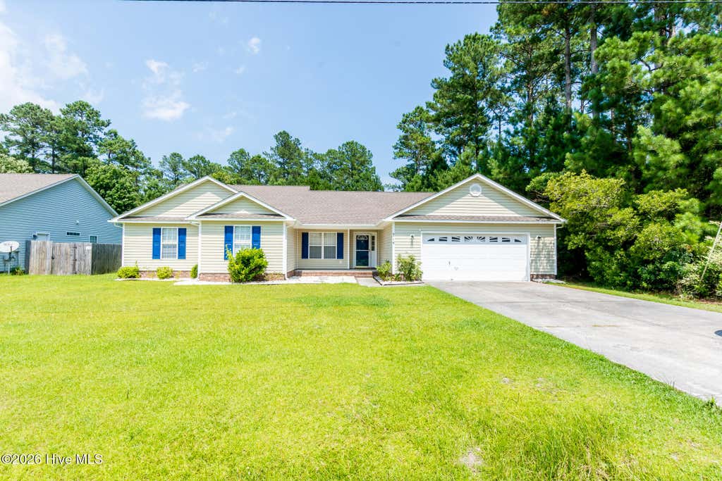 Photo of 214 Lee Rogers Road, Hubert, NC 28539 (MLS # 100587894)