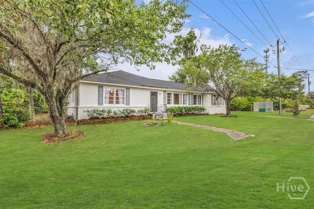 Photo of 2223 E Derenne Avenue, Savannah, GA 31406 (MLS # SA354751)