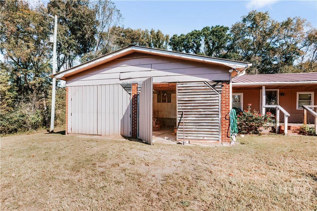 Photo of 139 Wesley Chapel Road, Lexington, GA 30648 (MLS # CL348259)