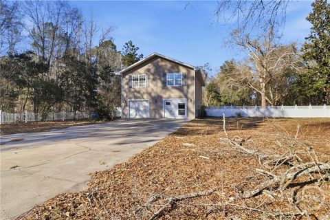 Property photo of 375 pine needle drive, ellabell, GA 31308