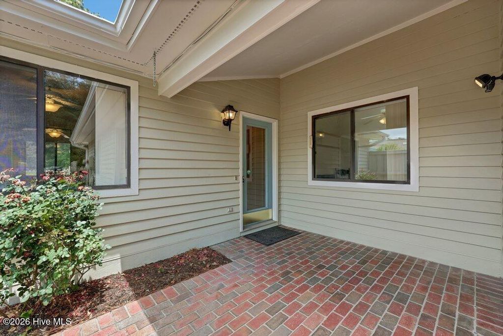 Photo of 6106 Inland Greens Drive, Wilmington, NC 28405 (MLS # 100576220)