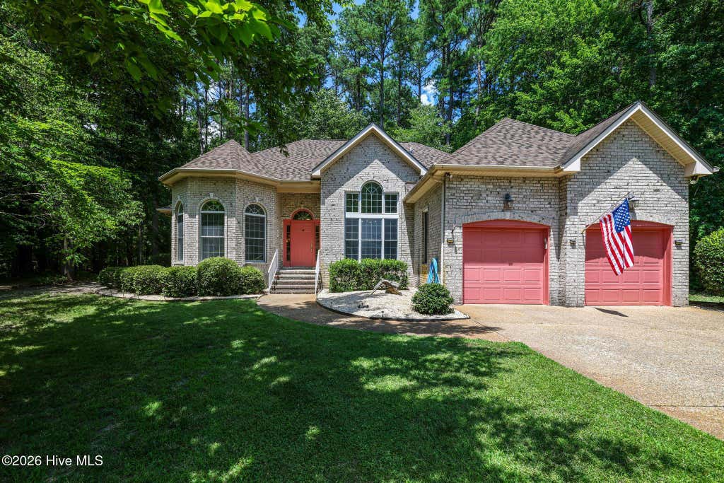 Photo of 108 Neuse Circle, Hertford, NC 27944 (MLS # 100584450)