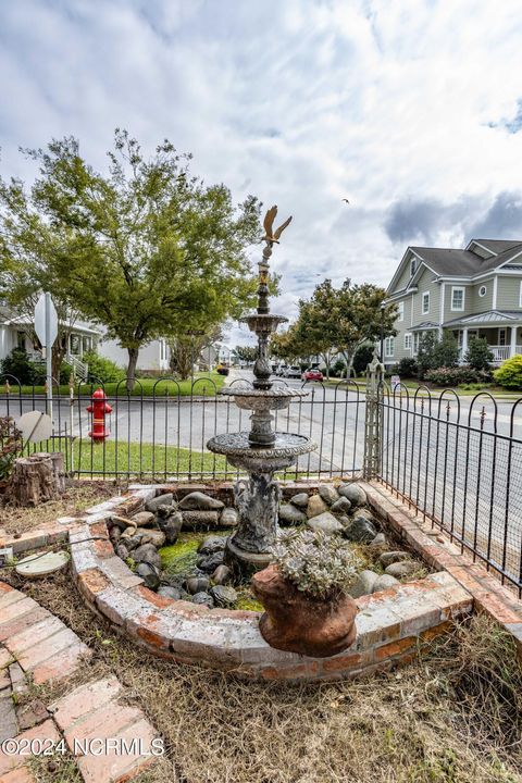 Tiny photo for 122 S Academy Street, Washington, NC 27889 (MLS # 100566085)