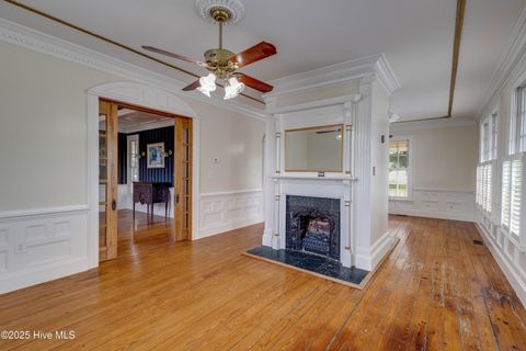 Tiny photo for 122 S Academy Street, Washington, NC 27889 (MLS # 100566085)