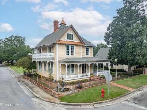 Tiny photo for 122 S Academy Street, Washington, NC 27889 (MLS # 100566085)