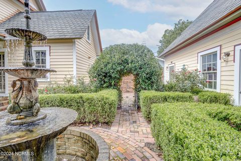 Tiny photo for 122 S Academy Street, Washington, NC 27889 (MLS # 100566085)