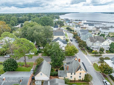 Tiny photo for 122 S Academy Street, Washington, NC 27889 (MLS # 100566085)