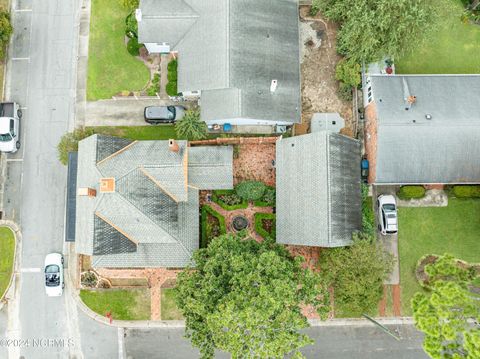 Tiny photo for 122 S Academy Street, Washington, NC 27889 (MLS # 100566085)