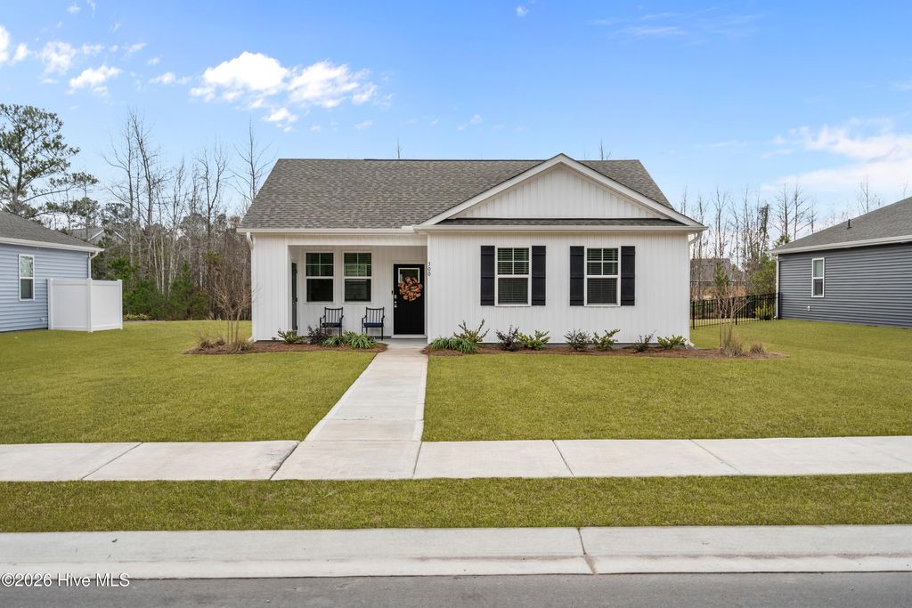 Photo of 300 N Atlantic Avenue, Wilmington, NC 28411 (MLS # 100555790)
