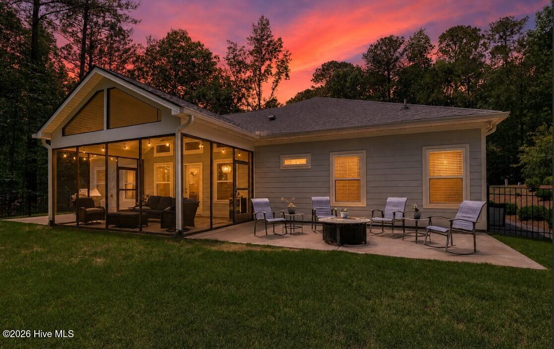 212 Deveraux Point