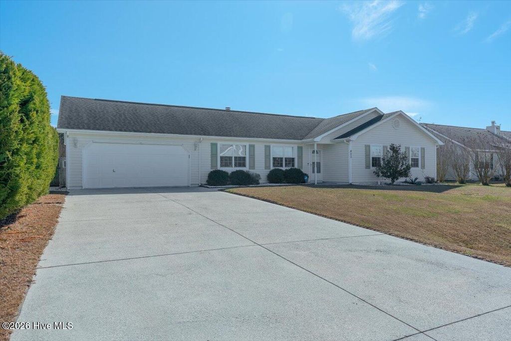 Photo of 423 Dion Drive, Hubert, NC 28539 (MLS # 100552346)