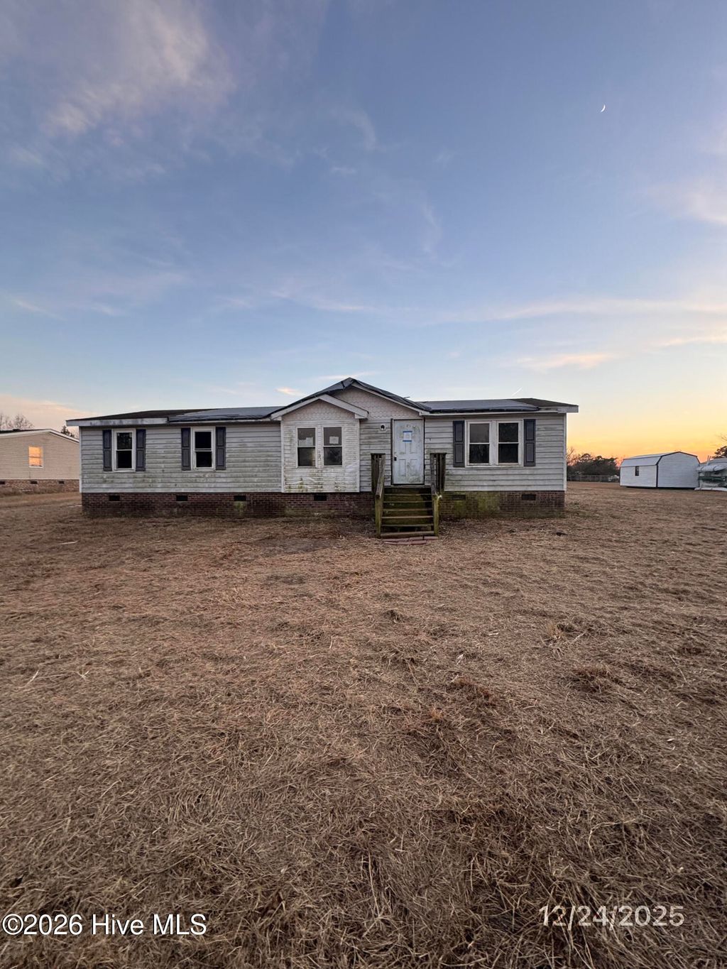 Photo of 116 Sayers Lane, Richlands, NC 28574 (MLS # 100547462)