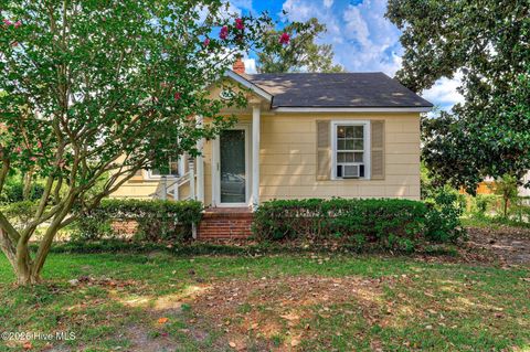 Photo of 905 Laurens Street, North Augusta, SC 29841 (MLS # 100587392)