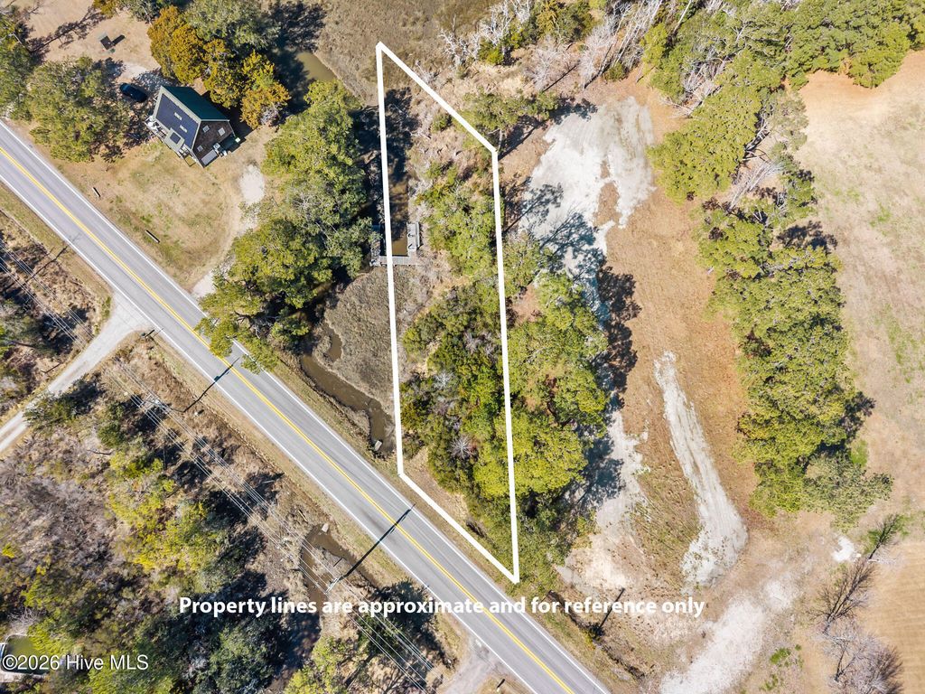 Photo of 277 Hwy 70-Bettie, Beaufort, NC 28516 (MLS # 100556997)