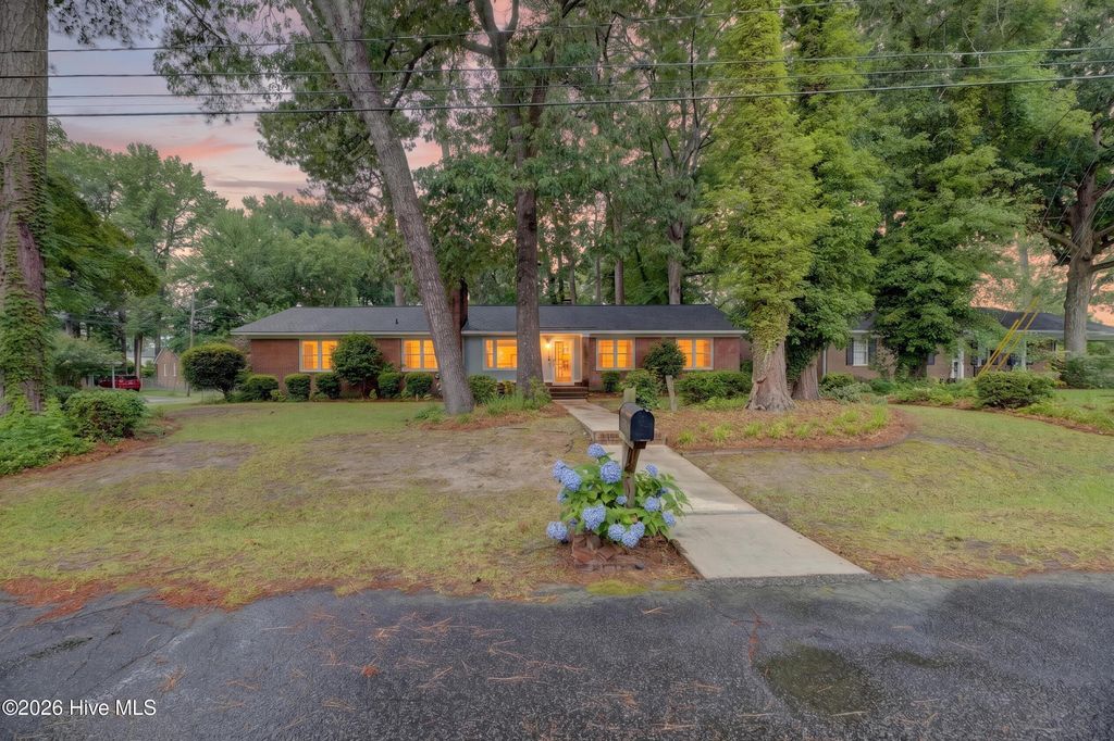 Photo of 202 Hardee Circle, Greenville, NC 27858 (MLS # 100578576)