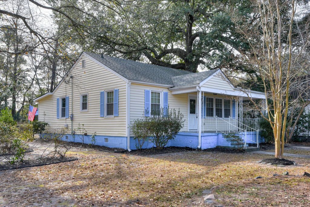 Photo of 303 Columbia Avenue, Aiken, SC 29801 (MLS # 553356)