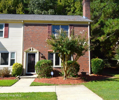 Townhouse For Sale - 2907 Cedar Creek Road #UNIT H<br/> Greenville, NC 27834