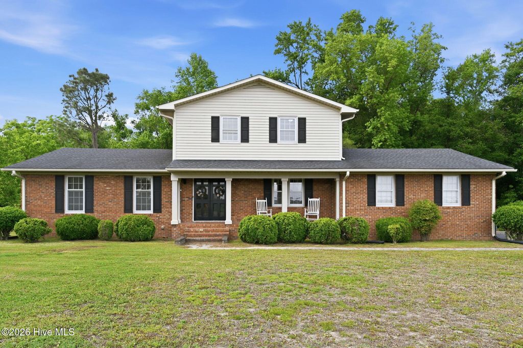 Photo of 149 Quinn Store Road, Beulaville, NC 28518 (MLS # 100571155)